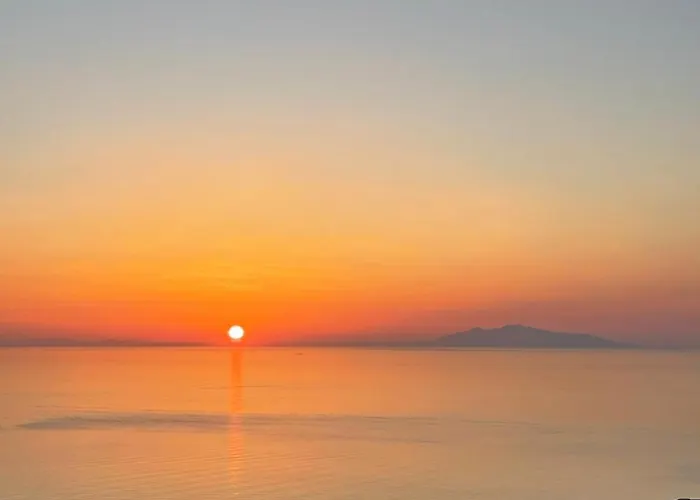 La Cazetta Du Cap By Monarca, Vue Mer, 4 Personnes Hébergement de vacances